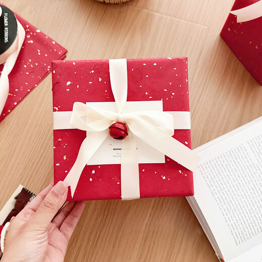 DOROCH red gift wrapping paper with ribbon bell, New Year's Day annual party raffle gift, Christmas New Year gift bouquet