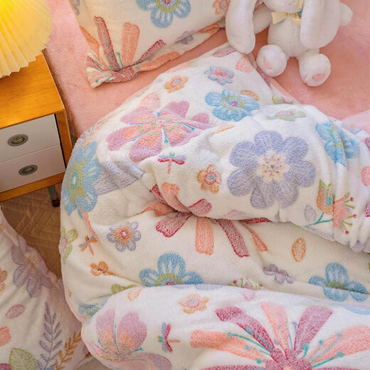 Jiuzhoulu warmes Milchkristall Fleece Vierköpfige Set Doppelseite 1,5/1,8-Meter-Quilt-Abdeckung Flanell Quilt Cover Winter