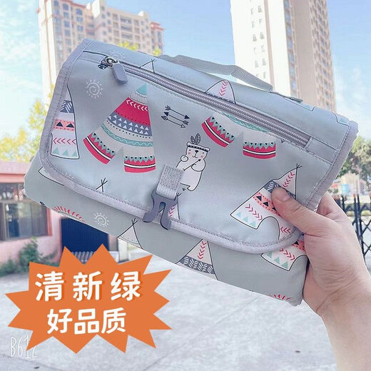 Portable baby changing pad, waterproof Oxford cloth urine barrier, portable tissue paper diaper storage mommy bag, green portable baby changing pad