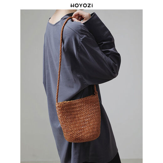 HOYOZI first-layer cowhide hand-woven bag women's summer shoulder crossbody bucket bag coffee color pre-sale first-order first-layer cowhide, purely hand-woven