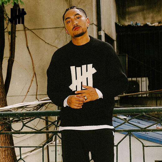 UNDEFEATED five-stripe American sweater, trendy men's and women's same LOGO campus style sweater, black UE53GKR02M M