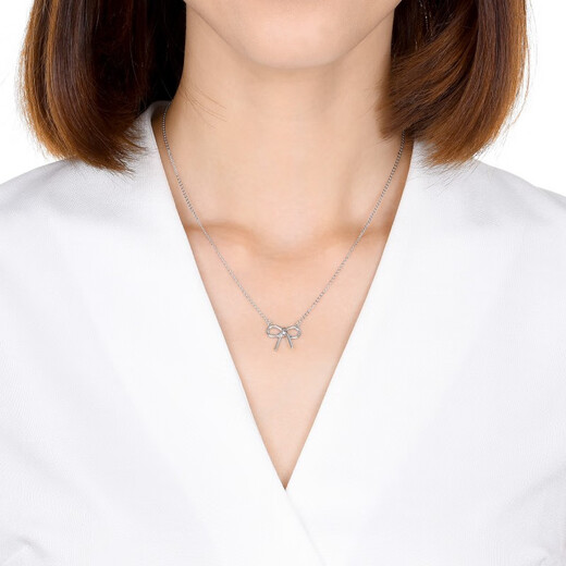 Chow Sang Sang Bow Platinum Necklace Pt950 Pendant with Chain 78013N Price 43cm - 4.5g (including labor cost 580 yuan)