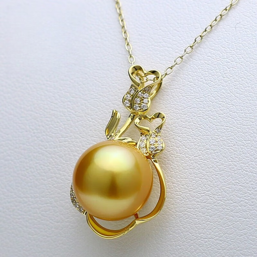 Fuwu Tulip 18K gold with diamonds, perfect round flawless South Sea gold bead pendant, rich gold seawater pearl pendant