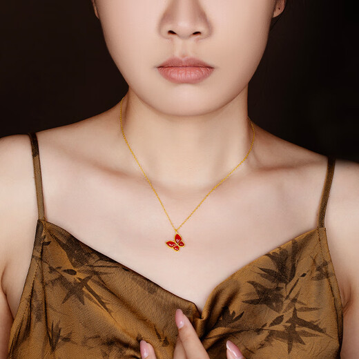 Mingzuan International 18K gold red agate butterfly pendant female au750 red agate material butterfly neckband birthday gift for girlfriend