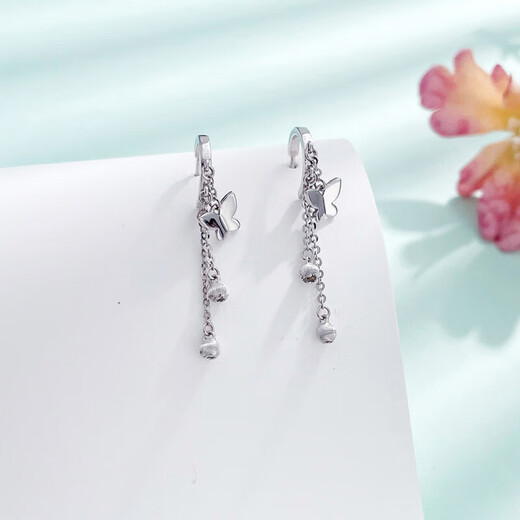 Lao Fengxiang platinum ear hook pt950 alliance butterfly dancing earrings as a birthday gift for girlfriend and wife platinum jewelry platinum about 3.64g