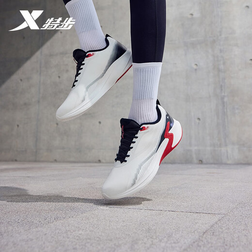 Xtep Men's Sports Cotton Shoes Running Shoes Winter Warm Cotton Anti-Slip Commuting Sports Shoes for Men Sail White/Black 43