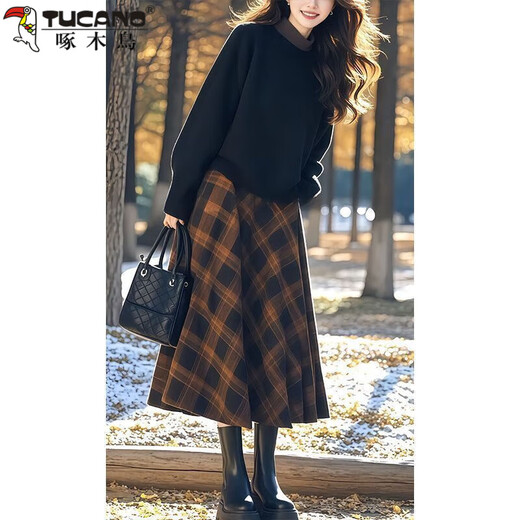 Woodpecker (TUCANO) enters the winter with a complete set of 2025 new style ladies' contrasting color sweater plaid skirt age-reducing suit for women, top + skirt M. It is recommended that 100Jin Jin is equal to 0.5kg -110Jin Jin is equal to 0.5kg.