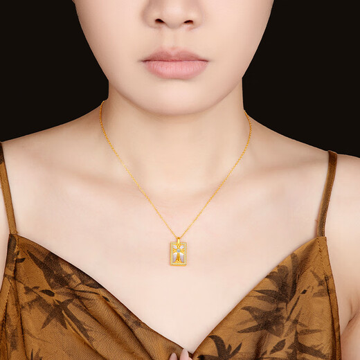 Mingzuan International 18K gold cross mother-of-pearl square brand pendant for women au750 zircon inlaid neckpiece as a birthday gift for girlfriend