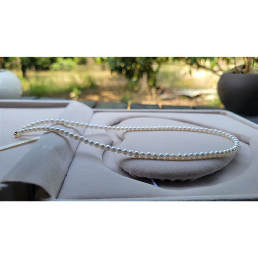 Buhesyt Apocalypse Century Chinese Valentine's Day gift arrangement, new goods collection, to be honest, the things here are quite benevolent and righteous. Tanzanite twist ring