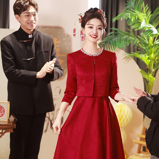 Slightly loving little squirrel (weiaidexiaosongshu) toasts the bride 2025 new red engagement dress wedding home casual small man summer S619 burgundy L