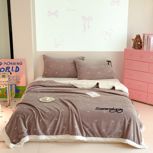 Cartoon embroidered children's thickened printed towel embroidered milk velvet blanket for nap baby warm blanket Sweetheart coffee blanket 150*200 blanket