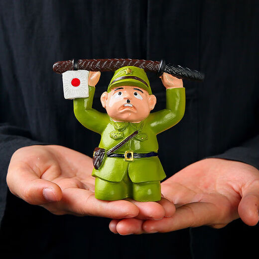 Japanese people kneel down and surrender, color-changing tea pet ornaments, creative tea tables, tea tray decorations, tea accessories, tea pets, Japanese people surrender, color-changing models, safe packaging