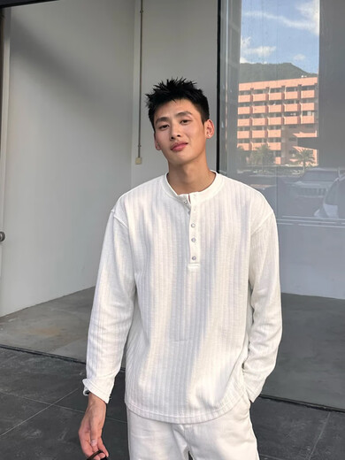 Popular young men's old money style Henry collar bottoming shirt for men in autumn textured long-sleeved inner wear handsome casual top black 2XL one size fits all