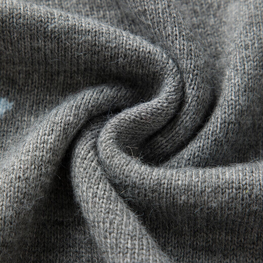 Late White New Product 2025 Autumn Gentle Age-Reducing and Younger Sweater Comfortable Loose Fashionable Versatile Knitted Sweater Women Gray M