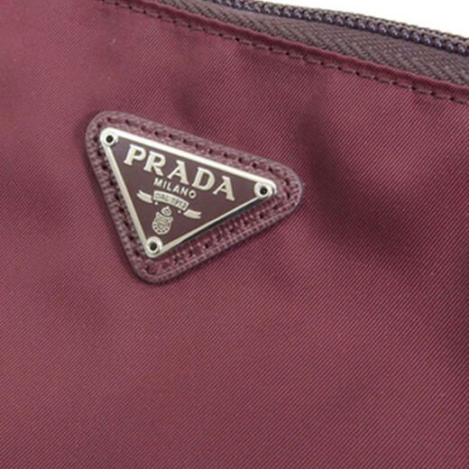 PRADA triangle logo decorated zipper closure nylon storage bag cosmetic bag women's red basic outfit (bag)