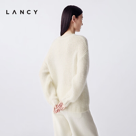 LANCY mohair silk 25 winter new style relaxed cable knit sweater women's round neck off-shoulder sweater off-white M