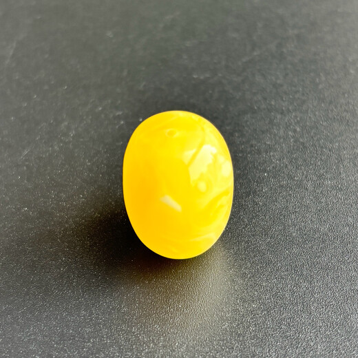 Yuzhi 1 item 1 certificate 1 shot natural raw ore Russian material unoptimized beeswax amber jujube beads bucket beads transfer beads with beads 5.46 g orphan G242