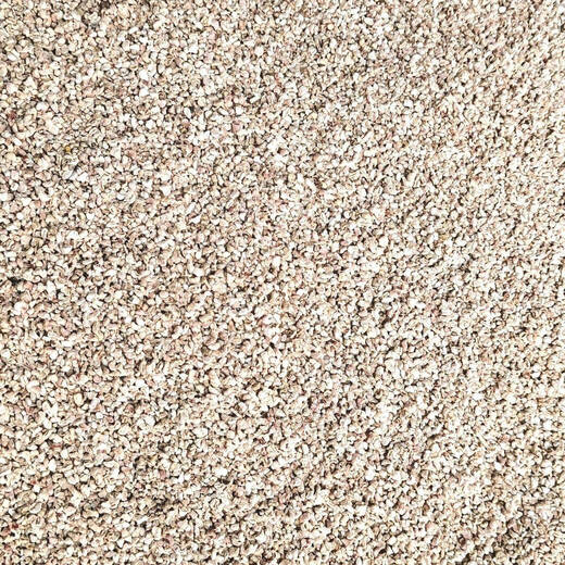 Ten Jin Jin is equal to 0.5 kg. Packed corn cob pellets for growing edible mushrooms, oyster mushrooms, shiitake mushrooms, and fungus. 3-6 mm corn cob pellets are affordable. 10 Jin Jin is equal to 0.5 kg.