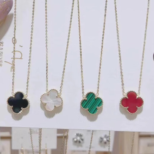 Red mini mother-of-pearl four-leaf clover pendant titanium steel necklace women's non-fading accessories niche clavicle light luxury necklace red four-leaf clover