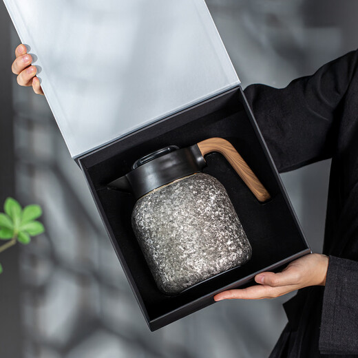 Eight thousand lines inside and outside pure titanium stuffy teapot thermal insulation stew teapot large capacity household birthday gift for parents, leaders and friends