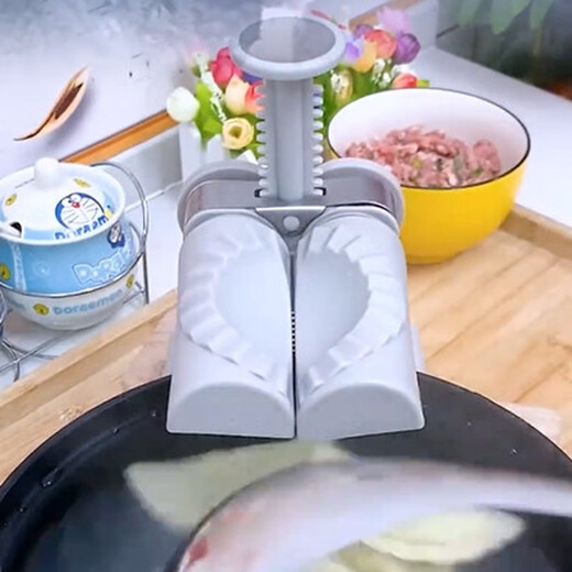 The shopkeeper presses the manual fully automatic dumpling double-head artifact for household lazy people's new small machine dumpling machine mold 2 packs affordable pack