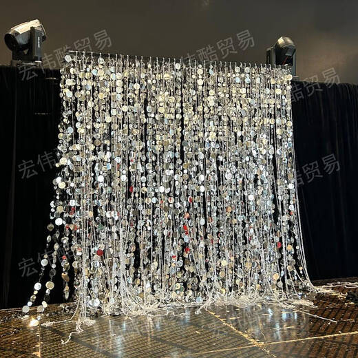 Fantasy Korean wedding props silver sequins mirror round sequins hanging wedding arrangement decoration stage decoration curtain silver disc string 1 meter long (sag height) 1 piece (3cm+5