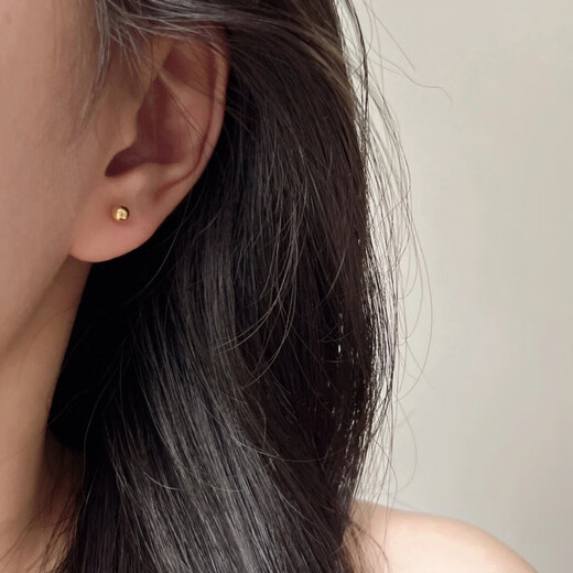 Pumanzhuji is highly practical, retro, compact, 18K gold gold bean gold ball for daily commuting, ear piercing, gold-covered, anti-allergic and versatile, a pair of 3MM bean earrings, titanium anti-allergenic