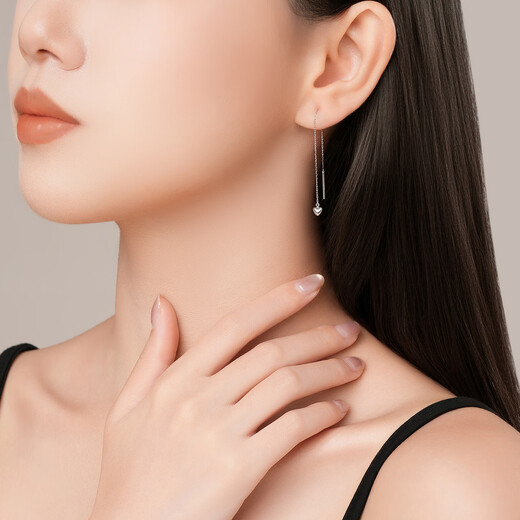 Chao Acer Platinum Love Platinum Ear Wire for Women PT950 Platinum Earrings Light Luxury High-end Birthday Gift Priced at 90 Yuan Single Model 0.5g