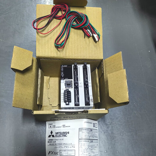 Original Mitsubishi PLC FX5UC-64MT/D programmable controller