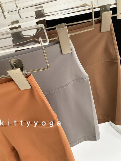 Bright color yoga pants worn as outerwear high-end nude butt lift Pilates cycling pants running three-point bottoming fitness clothes summer black M