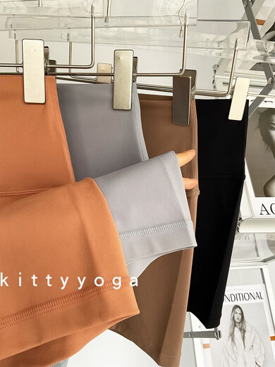 Bright color yoga pants worn as outerwear high-end nude butt lift Pilates cycling pants running three-point bottoming fitness clothes summer black M