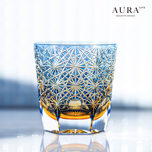 AURA LIFE Edo Kiriko Blue Daisy Crystal Glass High-end Hand-carved Whiskey Cup and Wine Gift Cup Big Blue Daisy Popular Style on the Internet Gift Box 320ml 1 piece