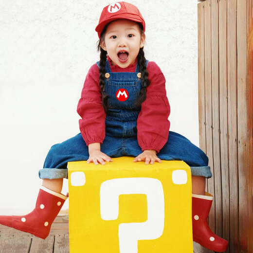 New Year's Day Mario cos costume children's overalls Halloween costume cosplay Mary costume red sweatshirt + denim overalls 110 cm