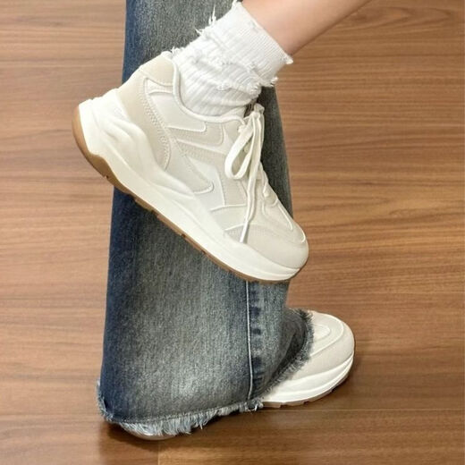 Winter new lightweight thick-soled sports shoes for women 2025 new Chinese chic casual running dad shoes beige upgraded version 35 rapid delivery within 24 hours