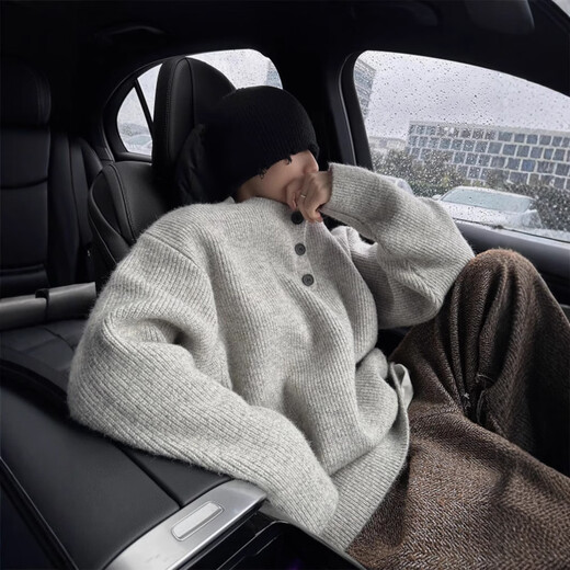 Lazy high-end Henley collar sweater for men in autumn and winter, Korean trendy brand design pullover soft waxy sweater top, light gray 2XL