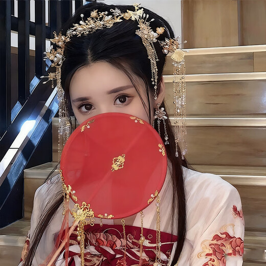 Bang silk headdress, ancient style Hanfu headdress, fairy girl's tassel hairpin, full set of ancient costume step rocker comb side clip set for women, drunk gold hairpin hair accessory set-ear clip and ear hook style