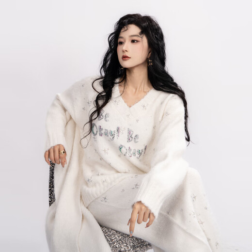 TCH knitted suit for women 25 years autumn and winter fashion hot diamond slimming gentle style quiet luxury elegant style three-piece set white M 100-120Jin Jin is equal to 0.5 kg