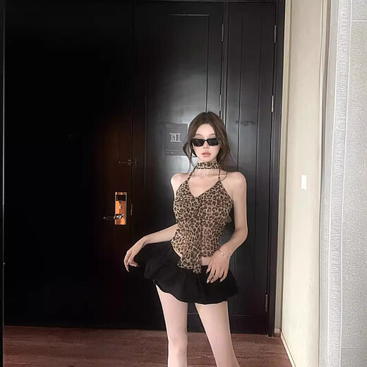 American hot girl leopard print backless halterneck camisole women's summer tight inner wear short outer sexy top leopard print S