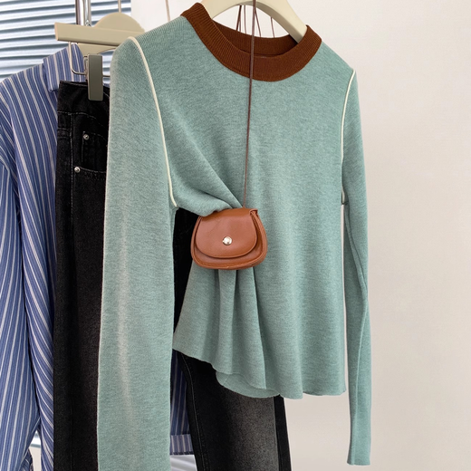 Yu Zhaolin (YUZHAOLIN) contrast color round neck knitted bottoming shirt for women dopamine lazy style early autumn and winter slim fit inner sweater