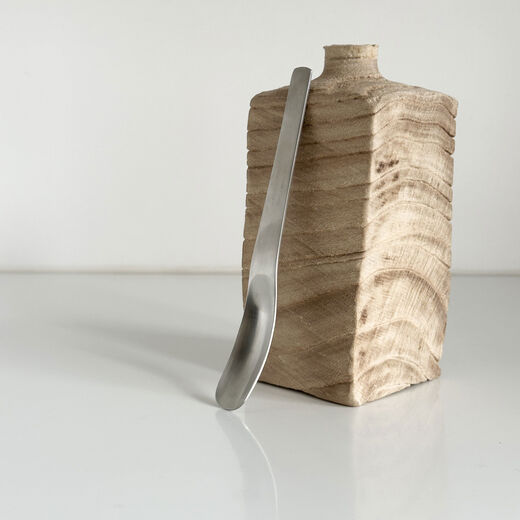 I am using 1810 stainless steel square head dessert spoon coffee stirring spoon ice cream spoon minimalist flat head coffee spoon