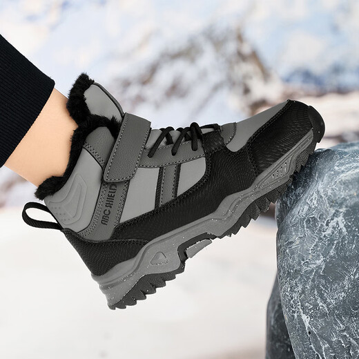Woodpecker children's snow boots 2025 winter new velvet children's shoes thickened warm cotton shoes minus 40 outdoor boys' cotton boots black gray 31