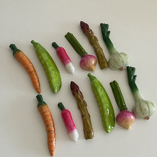 Other new products, cute vegetable cutlery holder, antique resin vegetable ornaments, desktop chopstick holder, photo props, ins blogger, 6 vegetable cutlery holders set (green gift box)