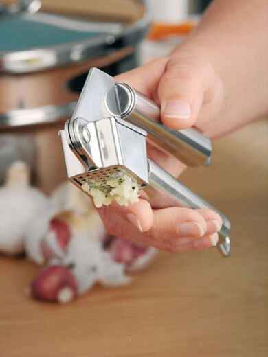 German Fortenbao stainless steel garlic press garlic pounder garlic peeler minced garlic without peeling garlic garlic press removable garlic compartment