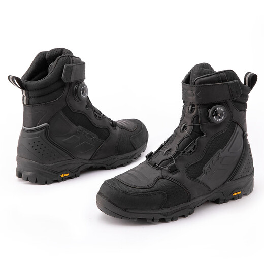 Yakus motorcycle riding shoes motorcycle boots anti-fall real cowhide knob buckle waterproof outdoor riding Vibram bottom anti-slip L60884 black 40