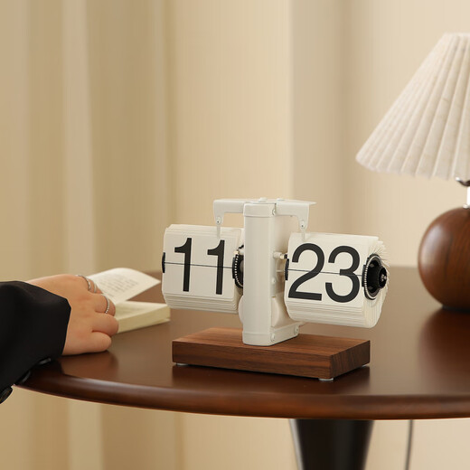 Yuli automatic page-turning clock desktop ornaments retro mechanical watch pendulum table-style technological sense digital electronic clock ornaments matte blue wood base clock