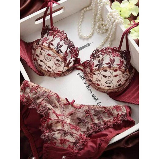 Triumph European and American Sexy Embroidered Lace Red Underwear Women's Zodiac Year Big Breasts Show Small Large Size Bra Set Red Set 75C
