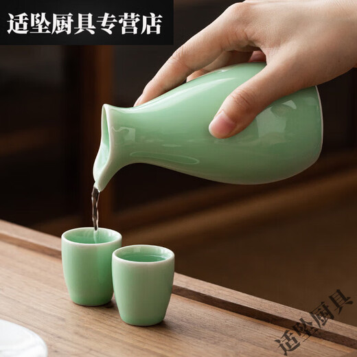 Tuojin household ceramic empty wine bottle, one Jin Jin is equal to 0.5 kilograms, liquor divider Japanese sake set, three and a half Jin Jin is equal to 0.5 kilograms, small wine pot and wine jar customization, half Jin Jin is equal to 0.5 kilograms, one pot and six cups of penguin - pink green