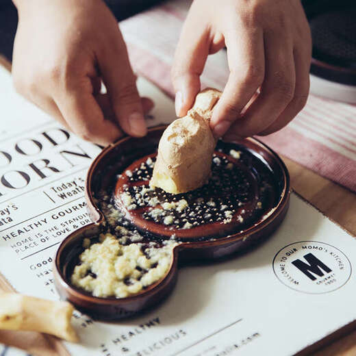 Yusen Yi Xian, freshly ground and ready to eat, Wangu Yaki grinder grinds garlic, grinds ginger, grinds fresh wasabi and horseradish, white