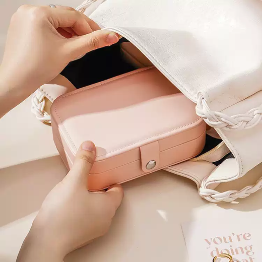 Yusenyi jewelry storage box simple high-end jewelry box earrings necklace ring high-end small portable women's earring jewelry box single layer blue and white can hold bracelets 16x11.5x5cm