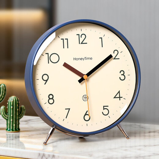 Wall ear 2026 new simple desk clock living room desktop clock desktop clock advanced alarm clock desk clock atmospheric creative ornaments off-white